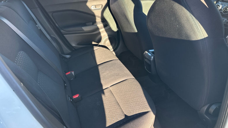 Nissan Juke 1.0 DiG-T Acenta 5dr Petrol Hatchback